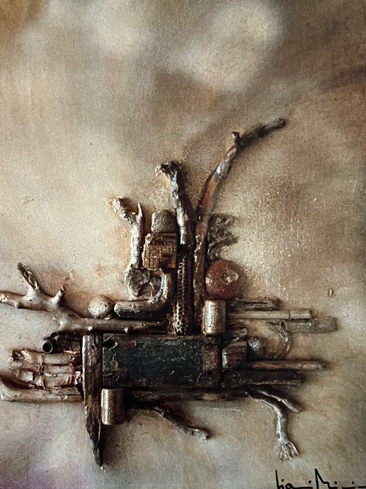 Stucco and objects - 04