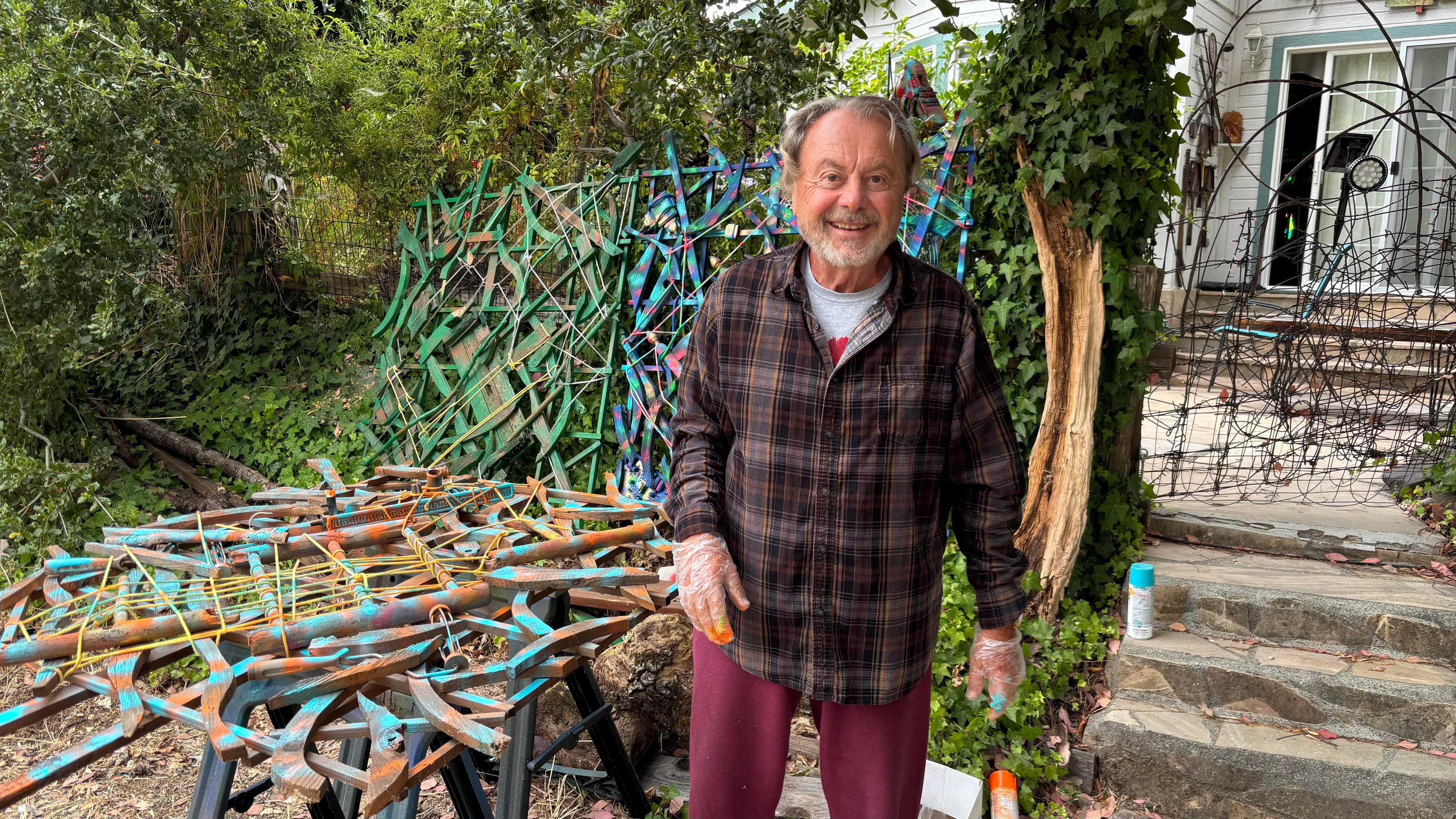 Gianni Mininni with the triptych